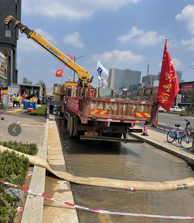 一线直击郑州暴雨现场直播,直击郑州暴雨重灾区