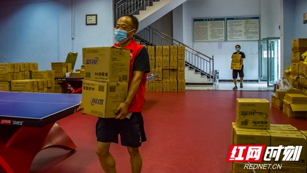 供电公司抗疫志愿服务活动,抗疫志愿红