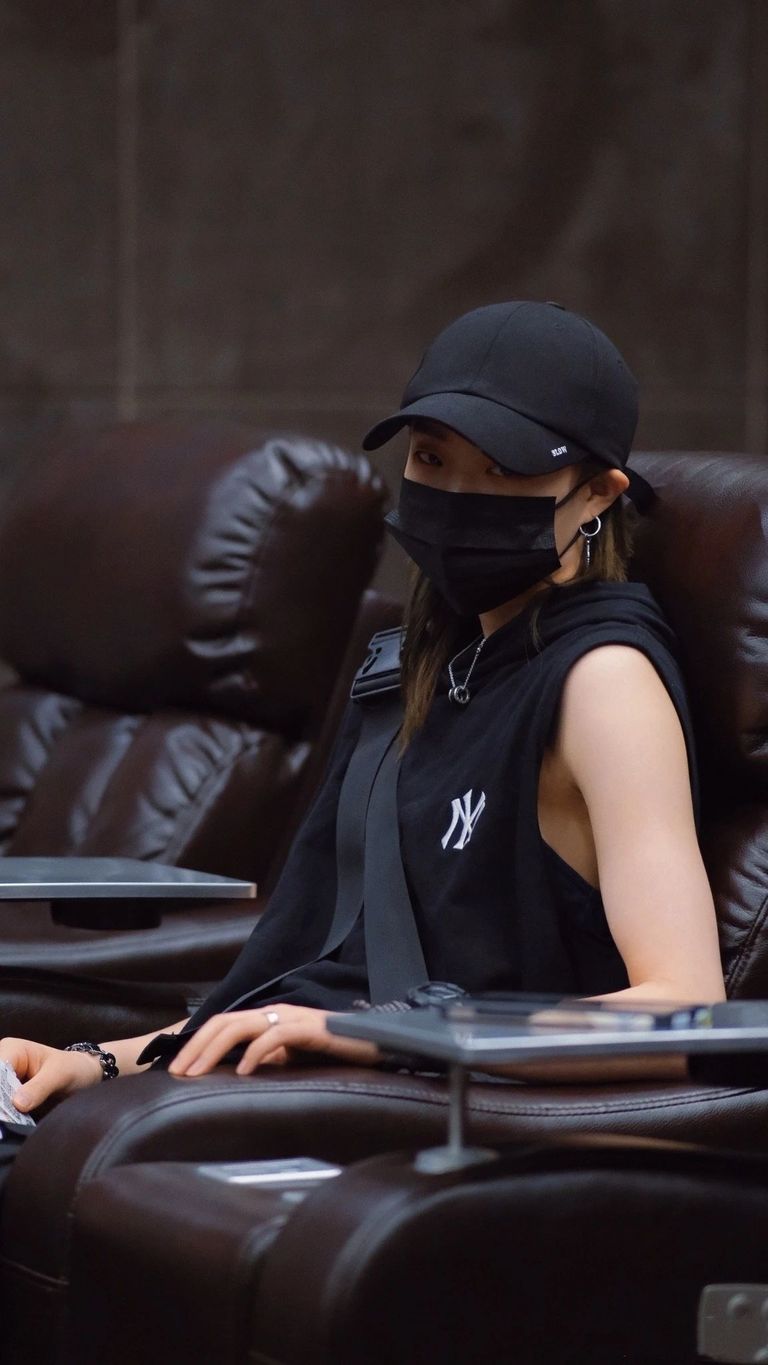 运动员穿的衣服品牌,之前运动员都穿什么品牌