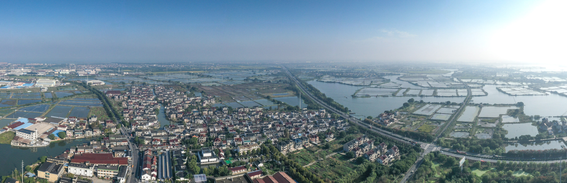 “费先生”与他的江村情结、再走一遍鲁迅的南京丨人文周刊荐读