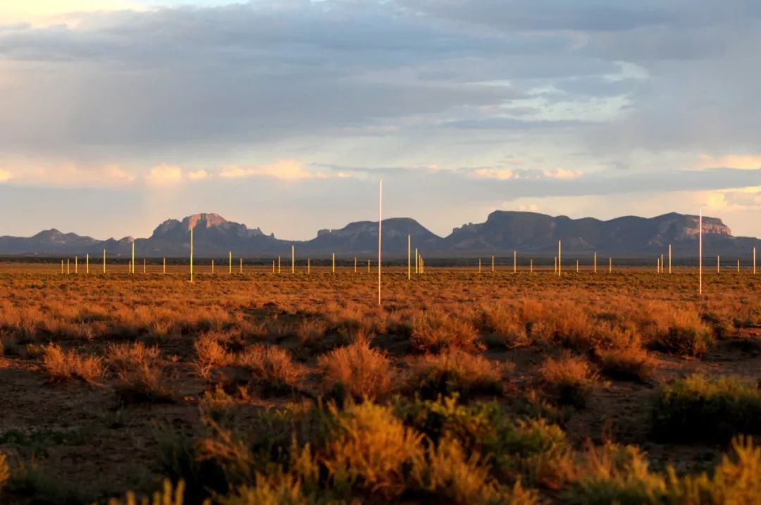 花1个亿把凯旋门包起来,到底作什么“妖”?