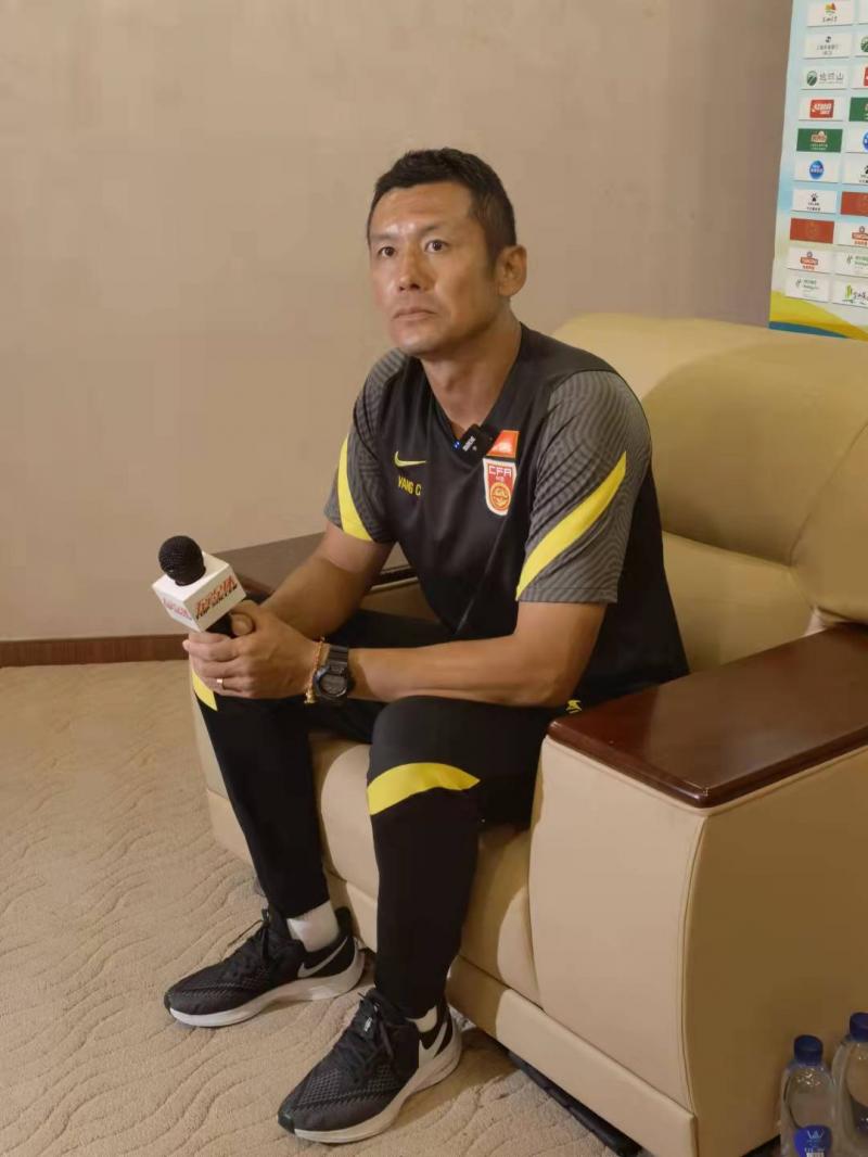 杨晨谈青训,杨晨解说足球