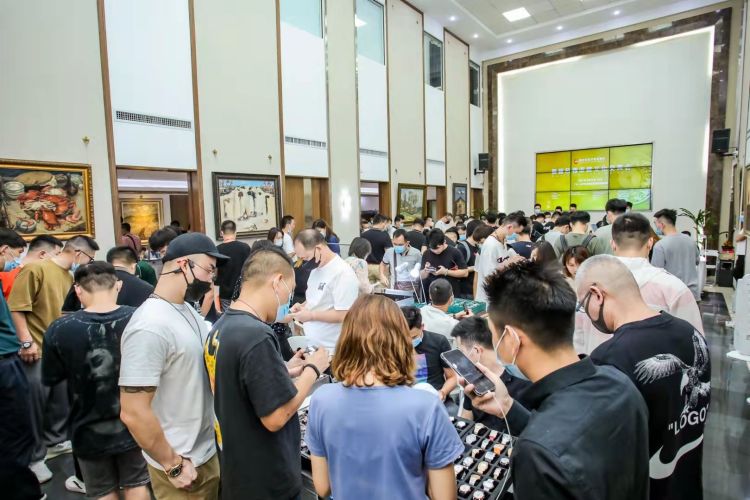 一世钟情完整版,广州出品世界名表