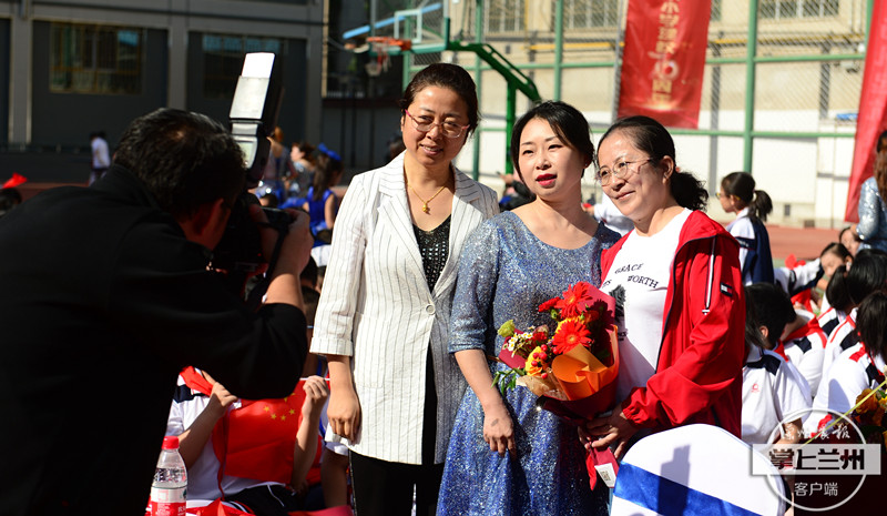 五泉小学，70岁生日快乐