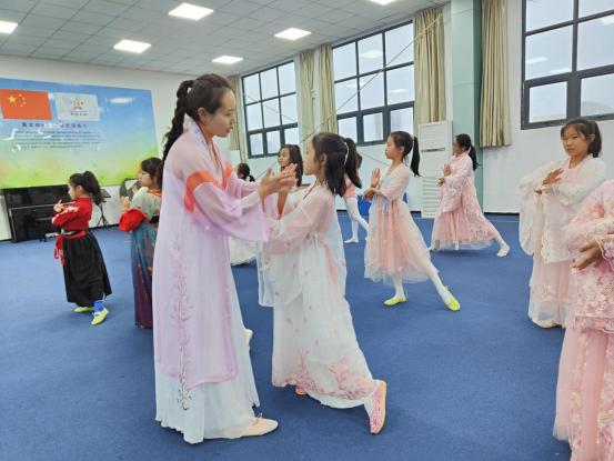 二一小学课后服务工作,第二实验小学课后服务