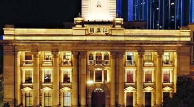 观武汉长江桥江面之美景,看长江灯光秀