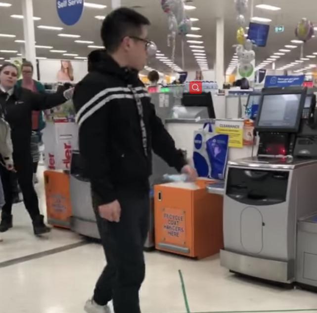 澳洲代购抢奶粉事件,8吨奶粉代购事件