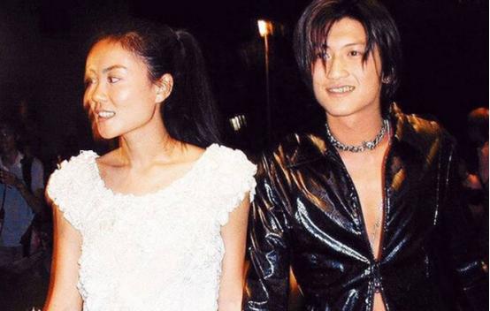 谢霆锋最迷恋王菲的照片,谢霆锋对王菲执迷不悟