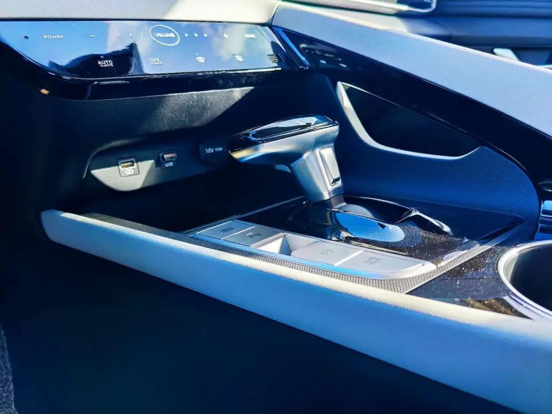 伊兰特2024版索纳塔试驾,试驾新款索纳塔视频