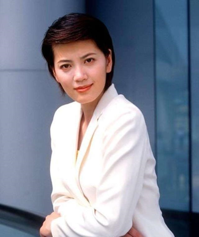 浙大主持人沈冰,央视才女沈冰