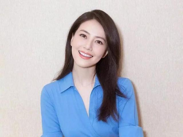 眼神怎么暗淡无光了,怎么练星星眼眼睛变大