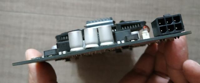 10年前的显卡值钱么,现在1000左右性价比高的游戏显卡