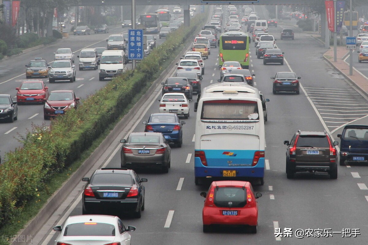 花小猪给乘客打电话收费不,花小猪给乘客发信息收费吗