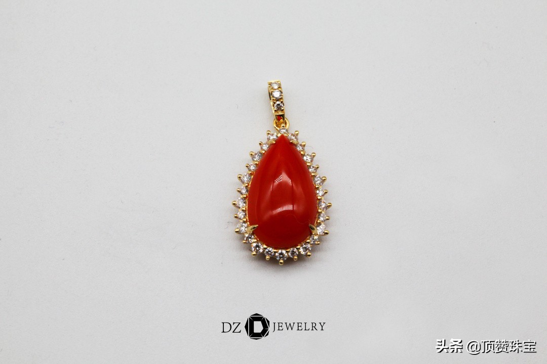 一如岁月,蓝色圆形18k金镶钻玛瑙吊坠