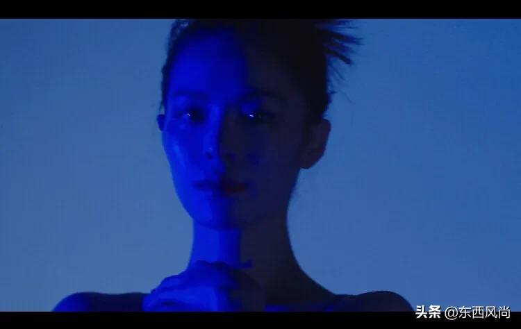 钟楚曦阿玛尼口红试色视频,阿玛尼蓝标钟楚曦