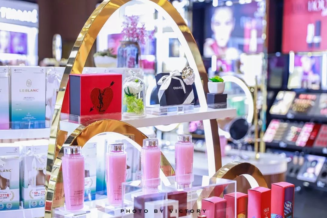 喜茶、和府捞面、兰巴赫……齐聚曲江老牌商场,等你Pick!