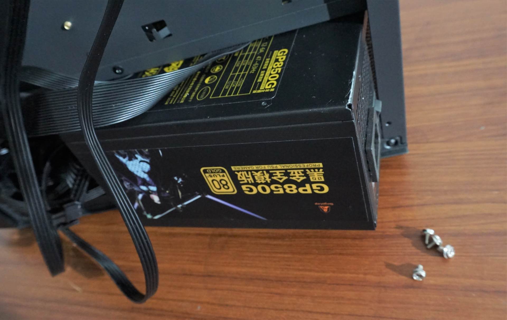 手把手教组装3000电脑最强配置,主机多显卡装机详细全过程