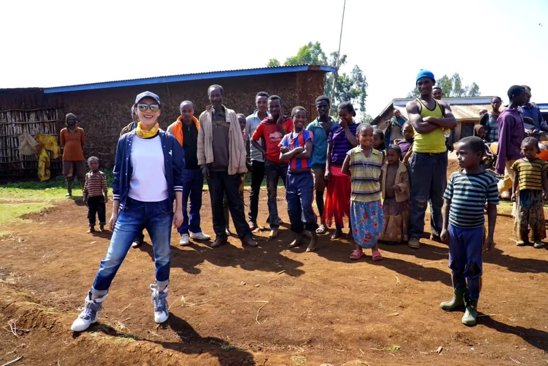 据说《怪美》中范美饰演者晨阳发布了征婚帖？看完不心动算我输