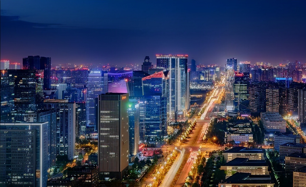 成都哪里发展好？北门能买吗？成都的买房建议