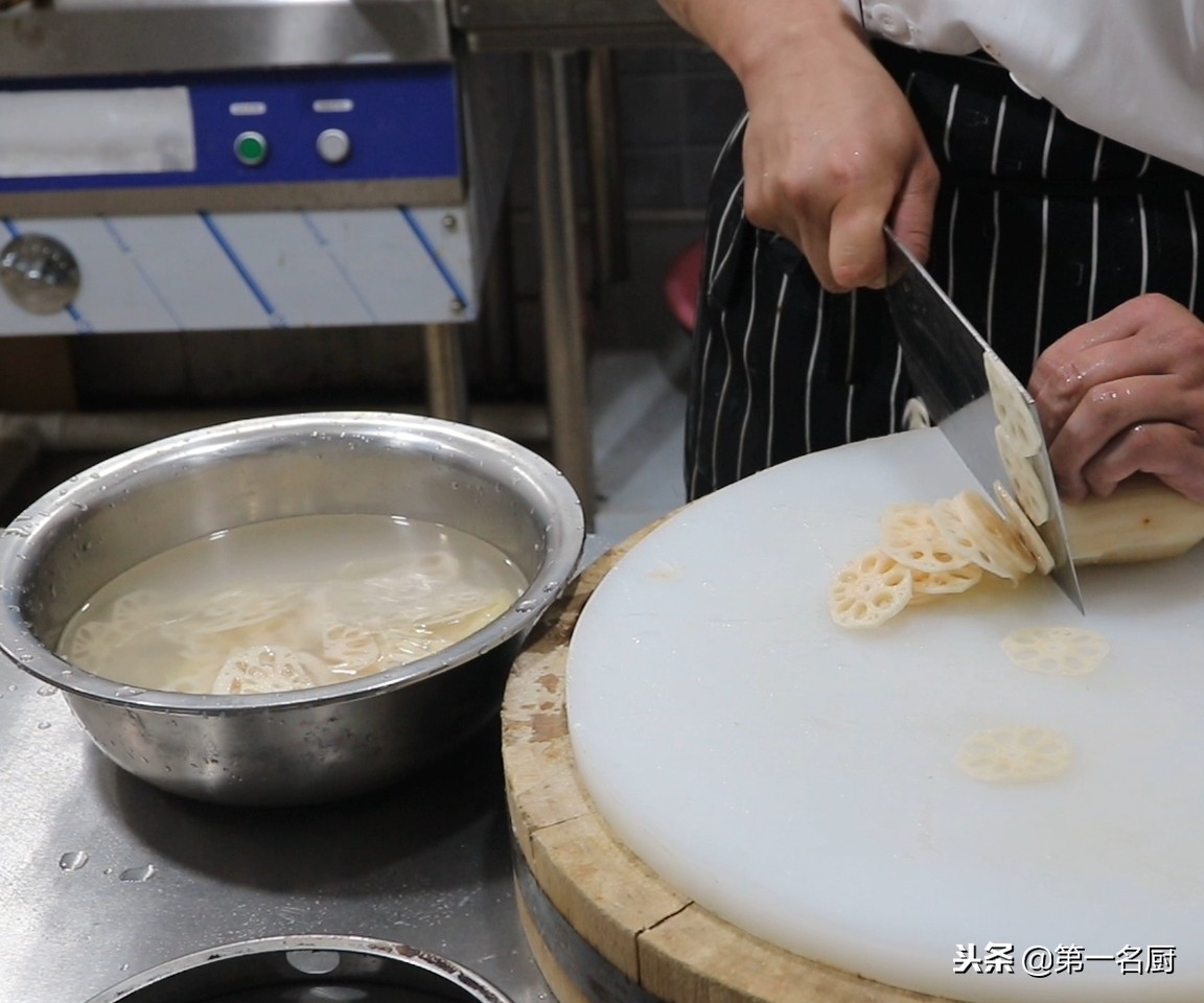 饭店凉拌姜丝莲藕做法,饭店莲藕酸甜辣味怎么做出来的