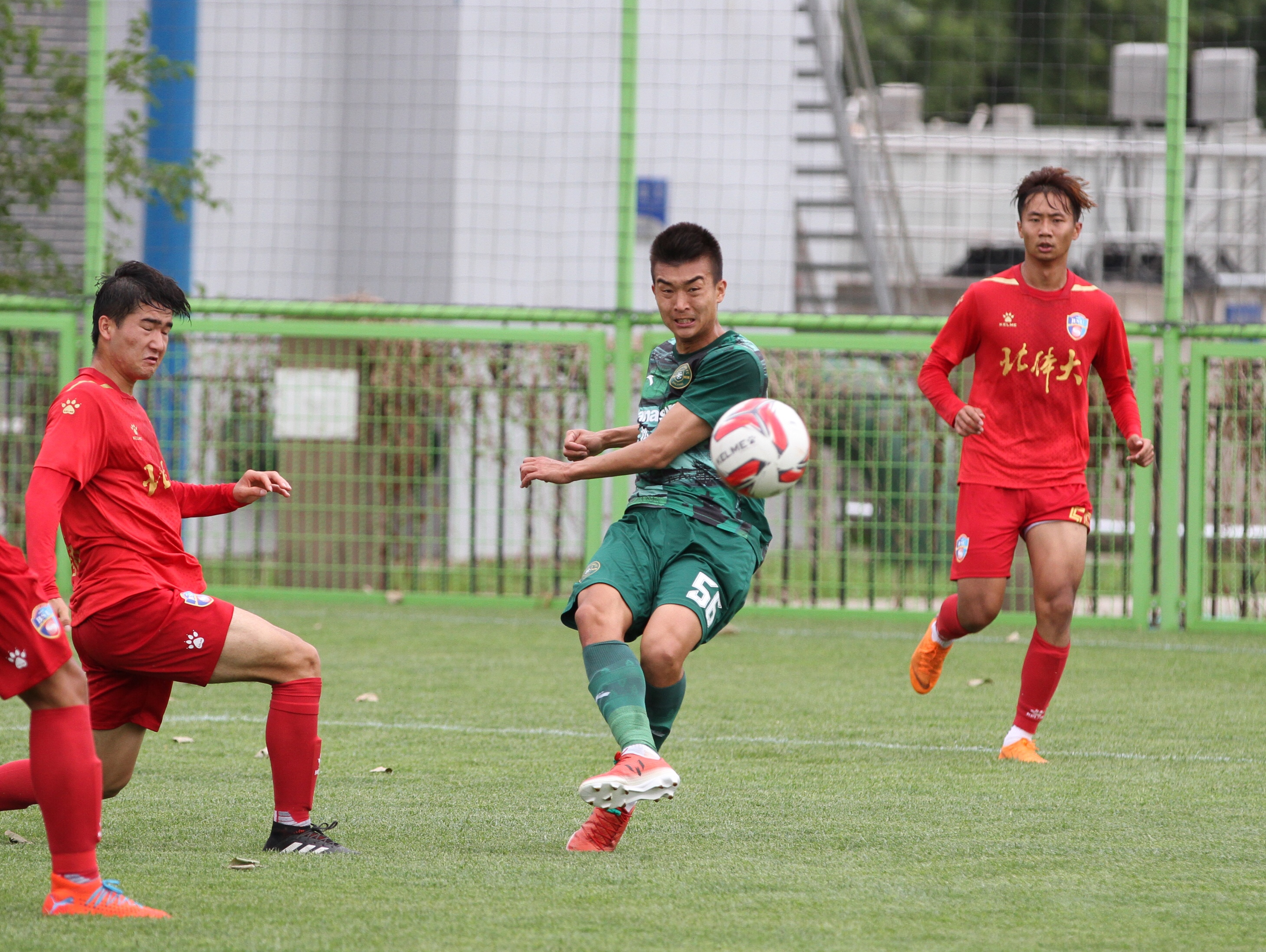 绿城5-3上港足协杯首发,半场战报于大宝失单刀绿城