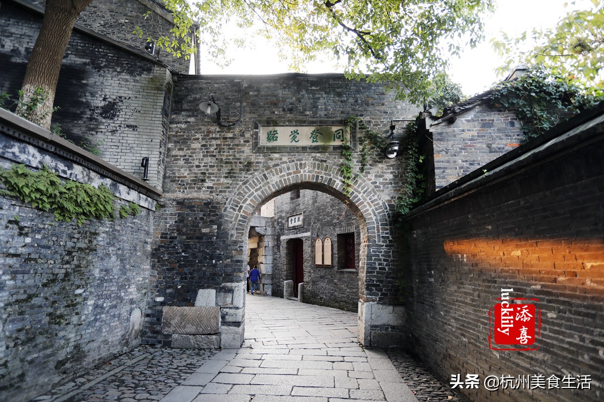 镇江美食三怪,镇江美食推荐锅盖面