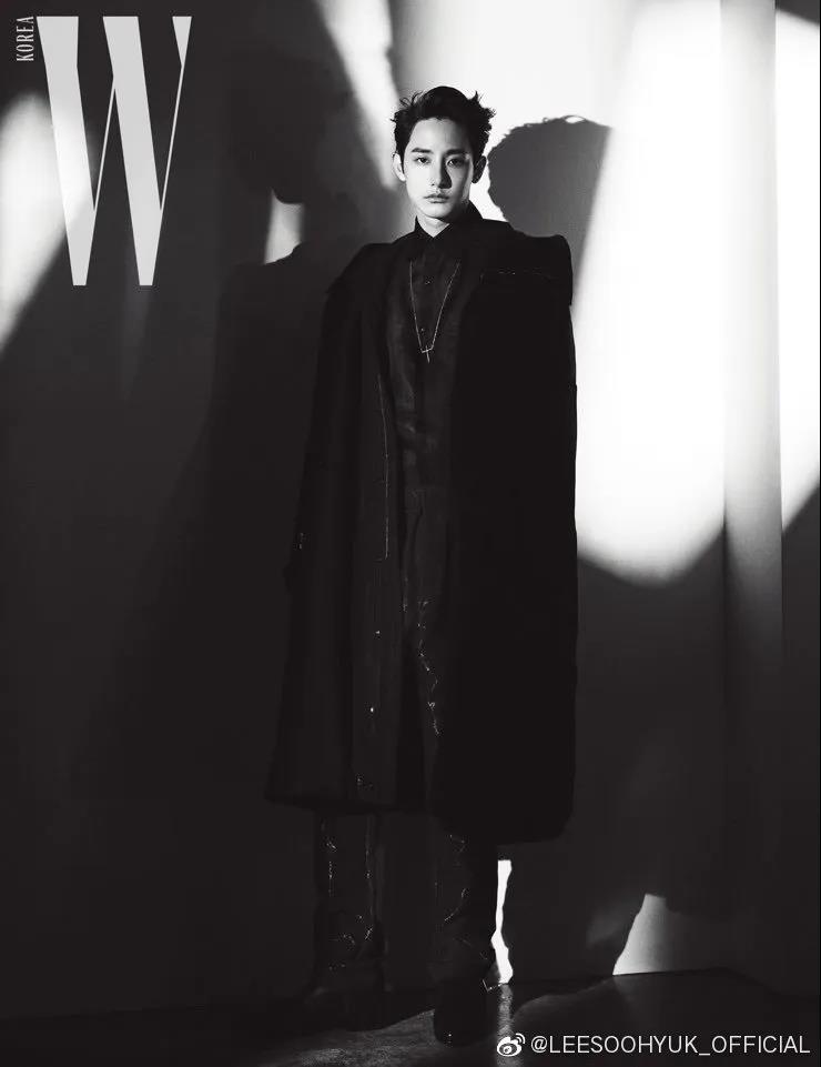 184cm韩国的邪魅男星,可狼可奶的宝藏男孩,还是行走的衣架子?