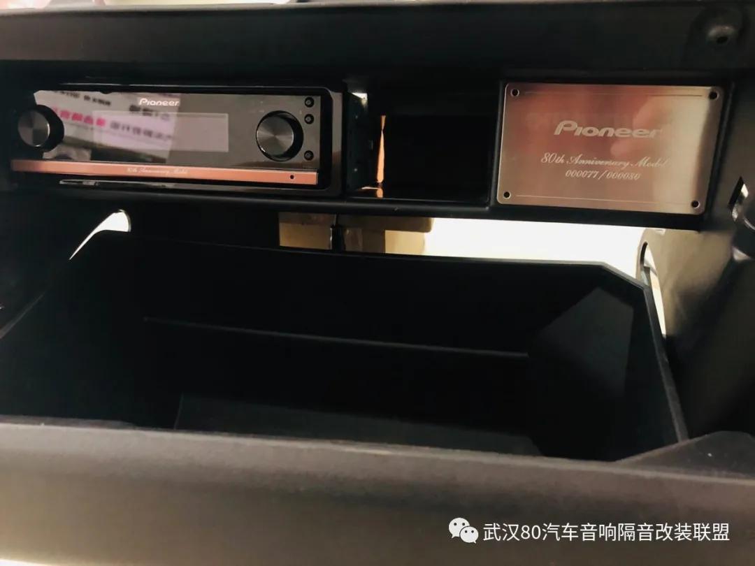 三菱帕杰罗有没有中置音响,三菱帕杰罗加装中置音响自己动手