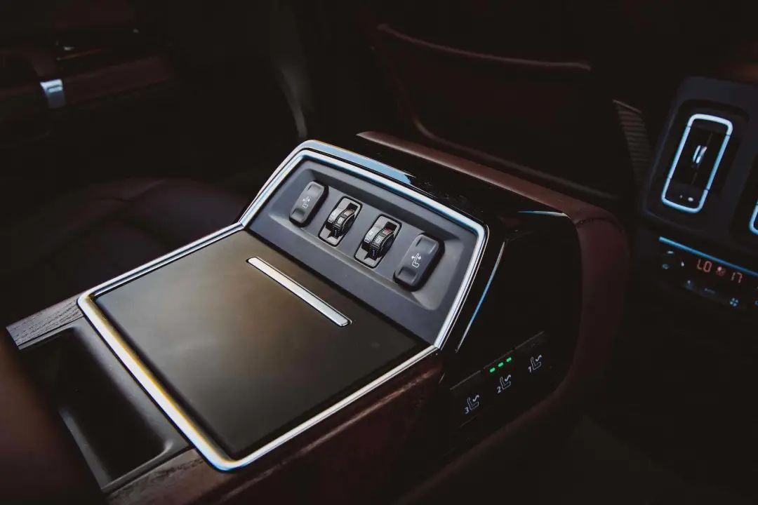 雪铁龙c6评车,雪铁龙c6新车上路感受