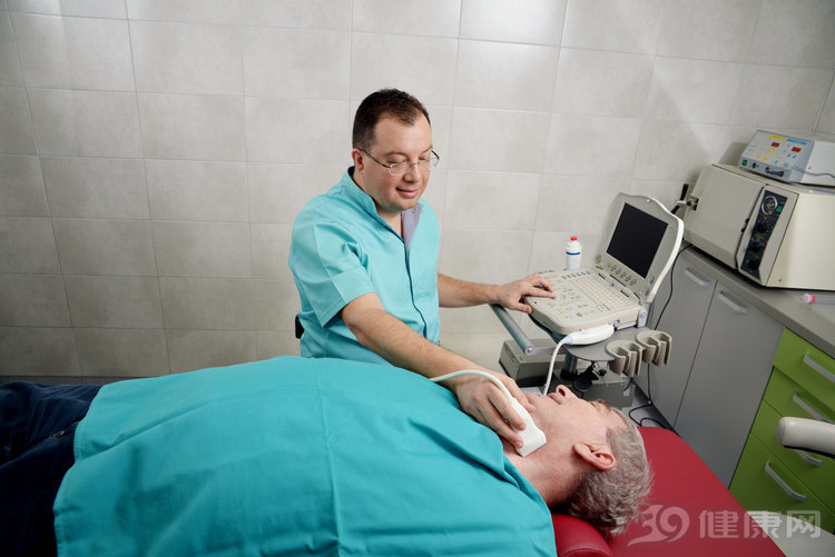 辟谣妇科知识,头条上专家治疗子宫肌瘤是真的吗