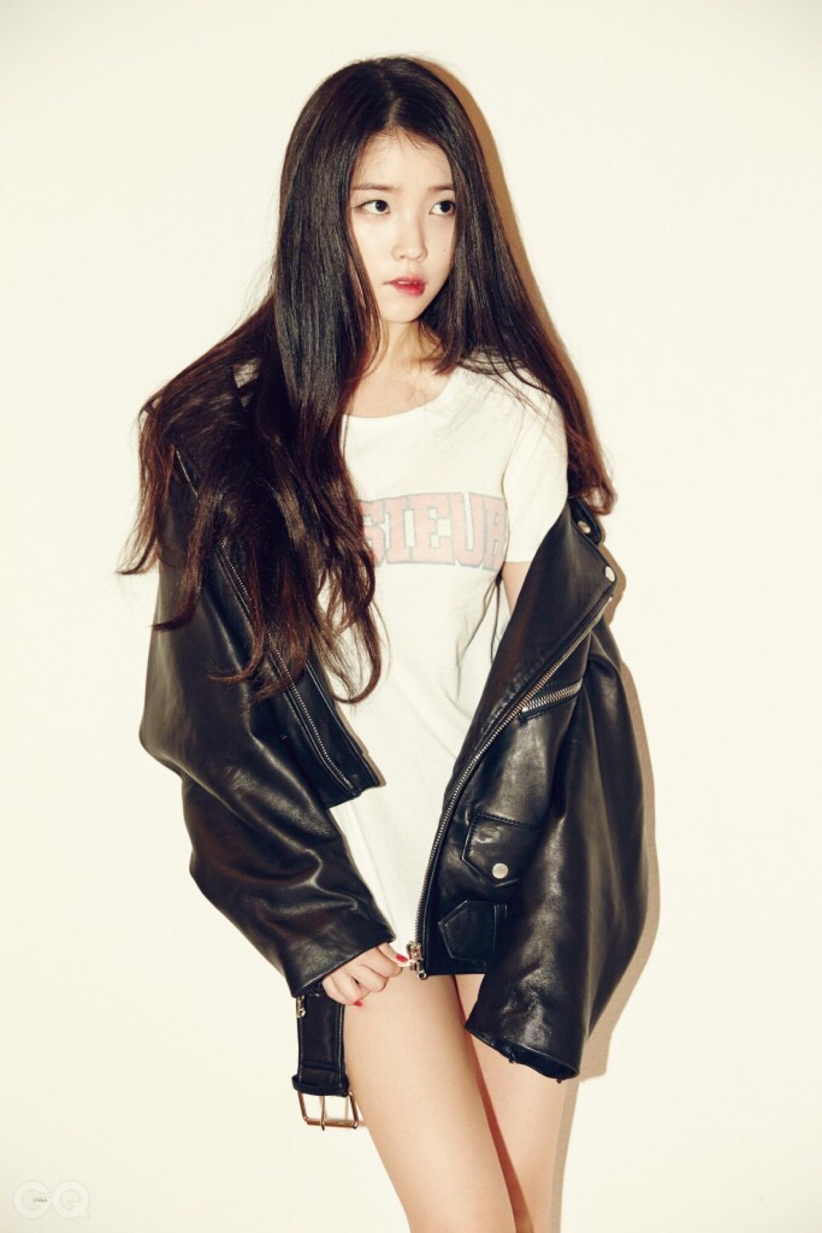 韩国李知恩iu牛仔裤,iu李知恩韩国跑男是哪一期