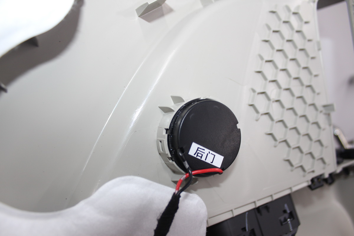 别克gl8音响改装升级,别克gl8音响改装超薄低音