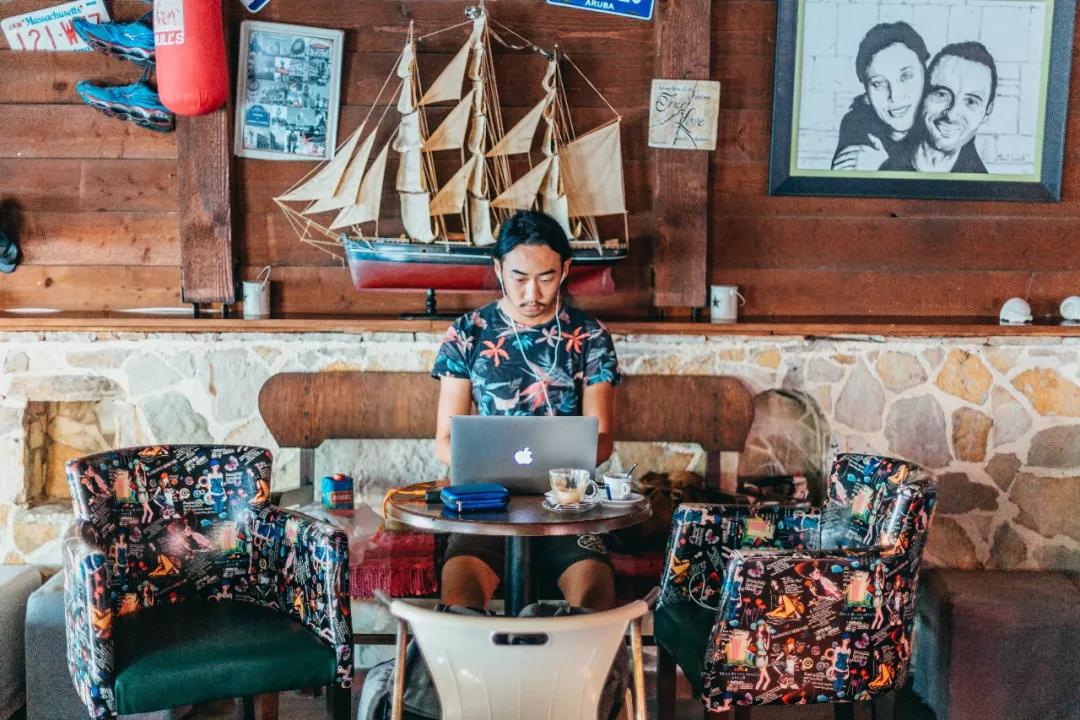 旅行赚钱的10种方式,如何边旅行边赚路费