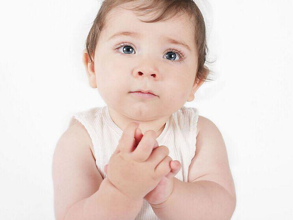 宝宝一天不拉臭臭就便秘怎么办,宝宝老是便秘拉硬屎怎么办