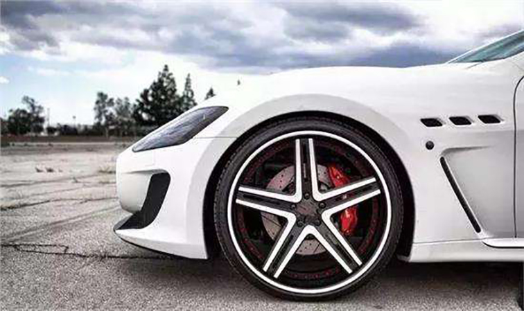 轮毂刮花了有必要修复,轮毂侧面刮花了有必要修复吗