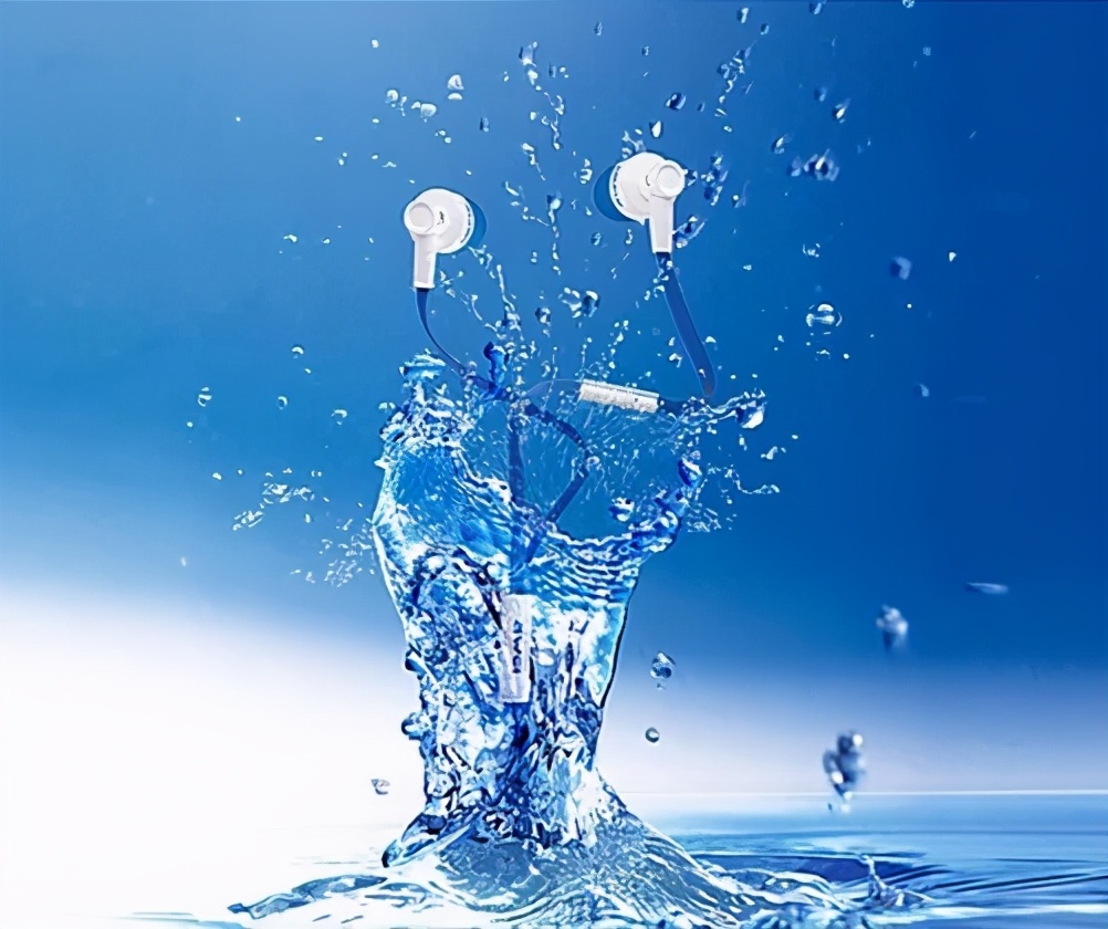 耳机进水了还能用吗？水洗耳机的正确姿势