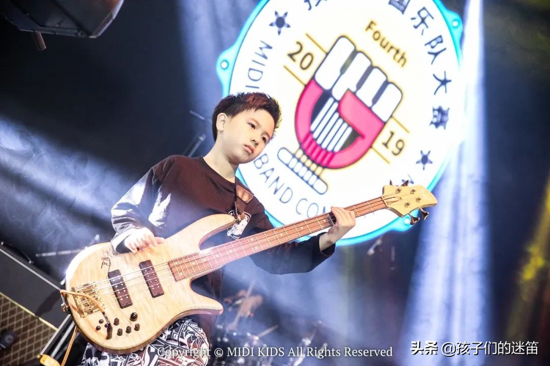 “想要个舞台证明自己，让你听到我们坚持梦想的声音”