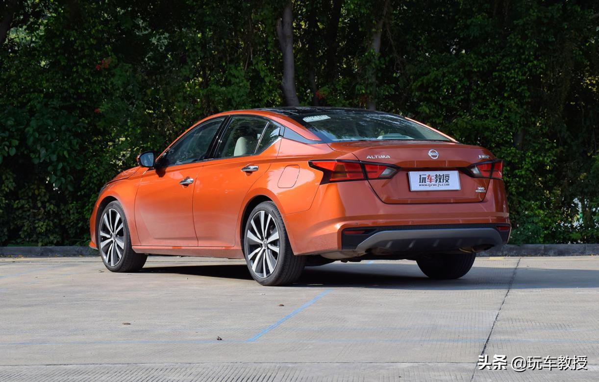 16万左右b级选什么车,近期降价最多值得入手的b级车