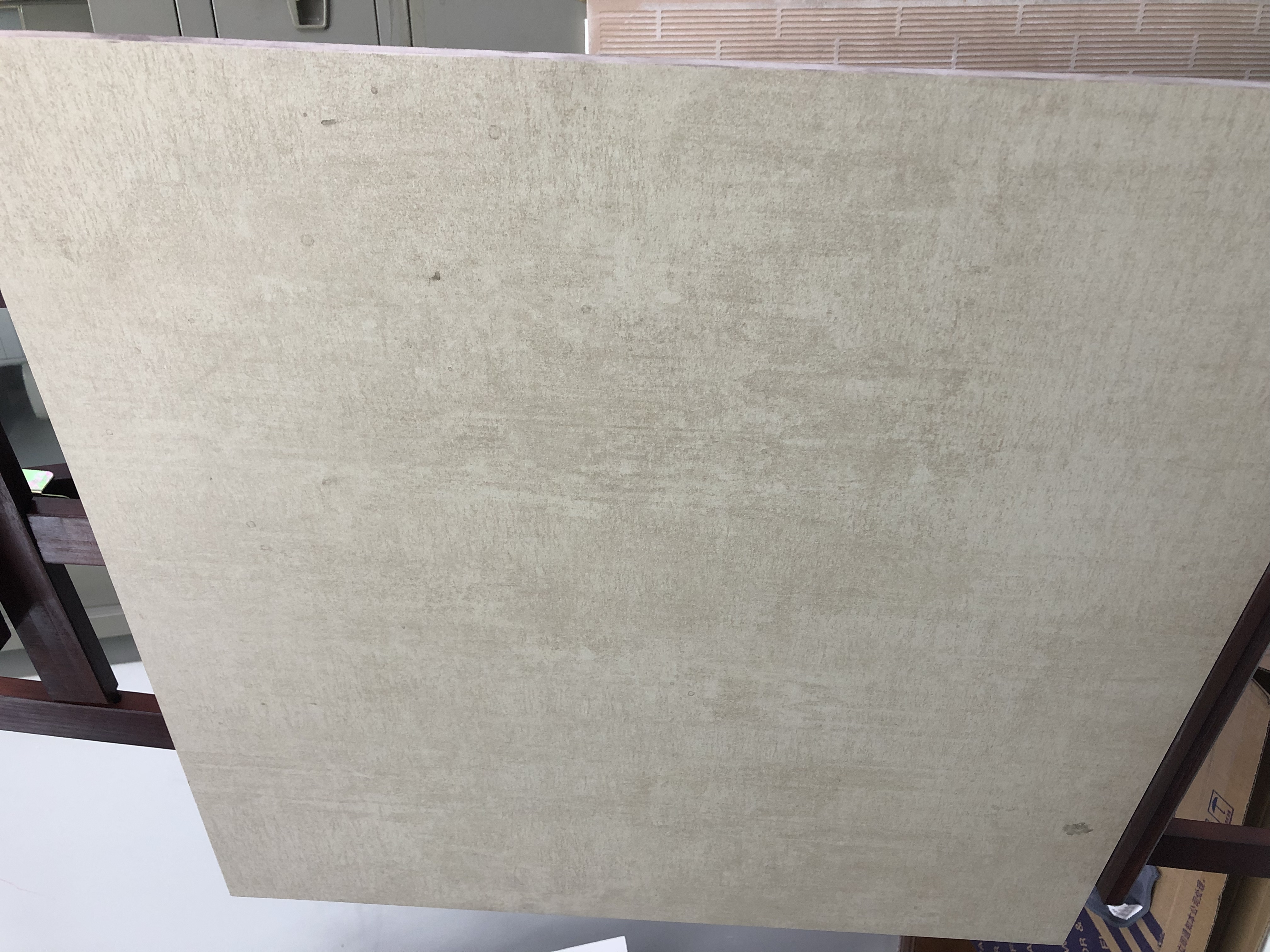 防滑地砖如何防滑,地板防滑还是地砖防滑呢