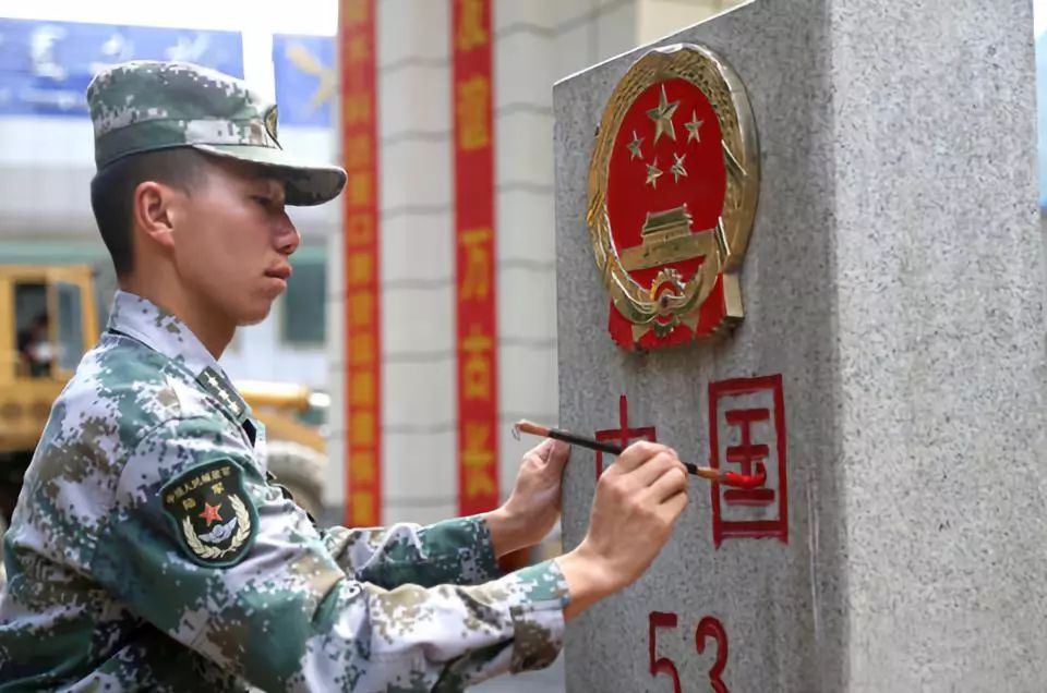 什么是国徽身份证,我国的国徽的象征和寓意