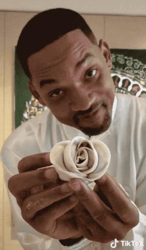 在TikTok上吃播螺蛳粉,是老外们的《致富经》