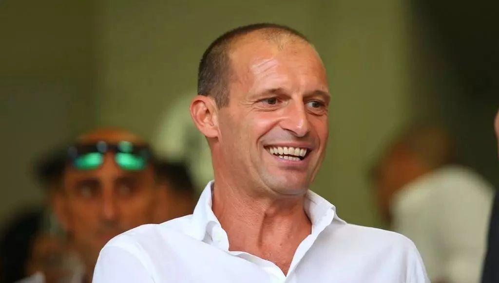 患难见真情,8000万标王力挺曼联,名帅透露愿尽快执教