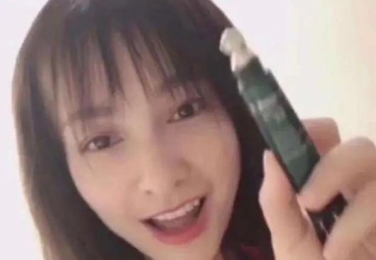 37岁吴昕变身护肤达人，分享了4款好用的护肤好物，最贵不到100元