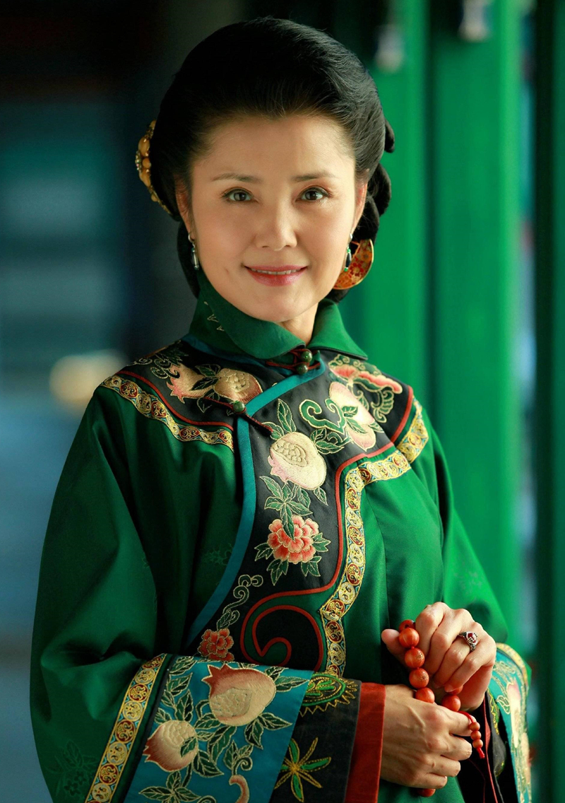 红牡丹姜黎黎全身照,姜黎黎年轻时的照片红牡丹