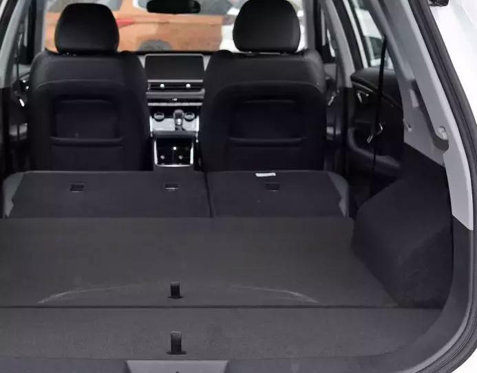 新款奇瑞瑞虎8鲲鹏版置换,买旧奇瑞置换瑞虎8