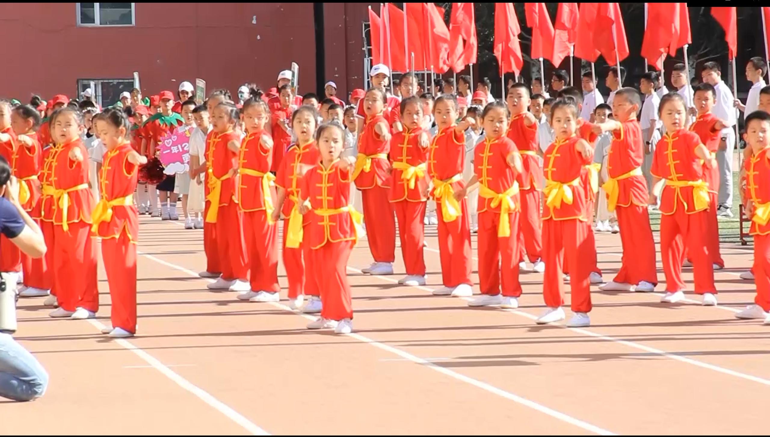 童心向党主题运动会入场,童心向党校运会开幕式