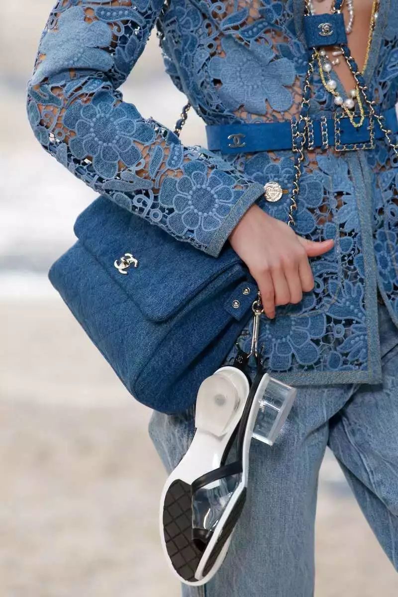 天气也太太太热了，这里有18双仙女拖让你美得不接地气！