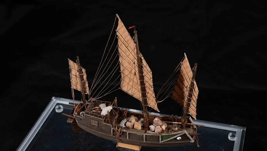 微型鸟船观文化：“双鸟舁日”成信仰，绿眉鸟嘴寄期盼