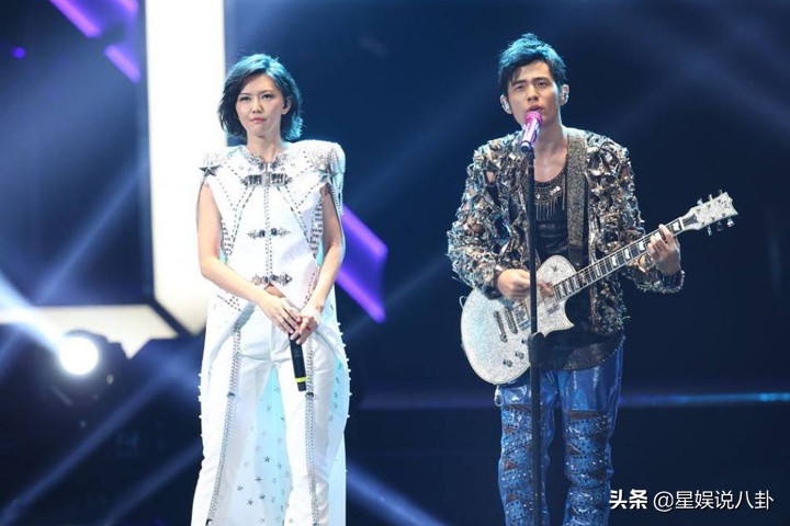 在线宠粉的孙燕姿，口碑不输那英，成就压倒郑秀文