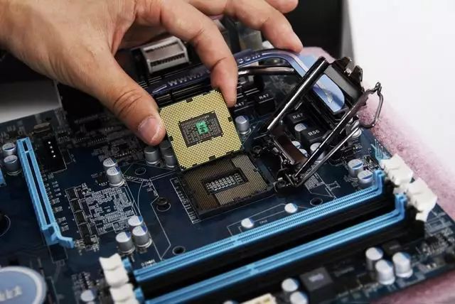 小白组装电脑配置入门清单,手把手教你组装电脑新手也能学会